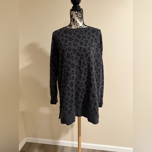 Old Navy Tunic Sweater - Picture 2 of 8